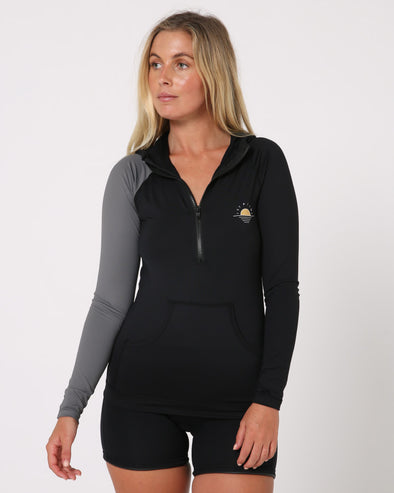 BLK PACER LS HOODED LADIES RASHIE