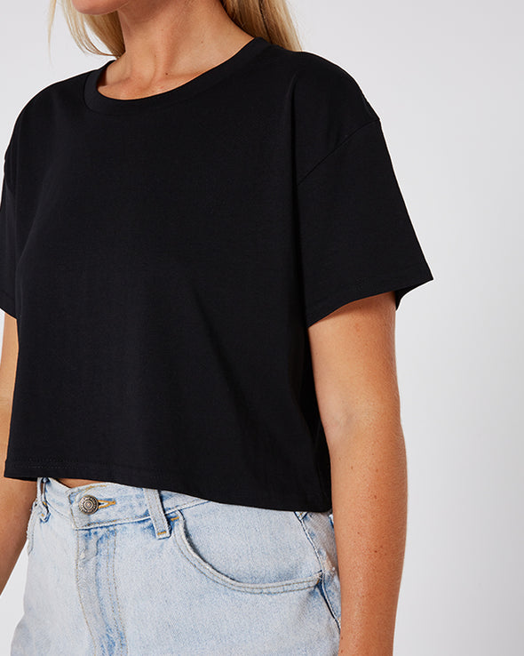 BLK SQUADRON LADIES CROP TEE