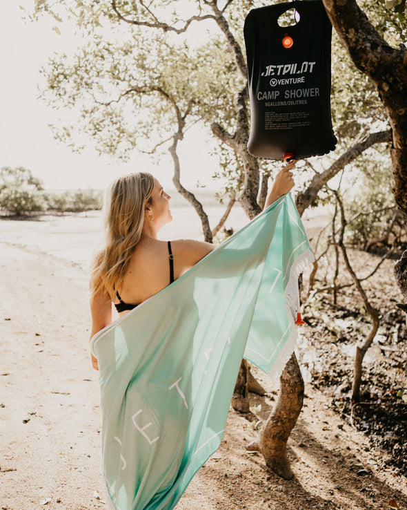 VENTURE SOLAR CAMP SHOWER